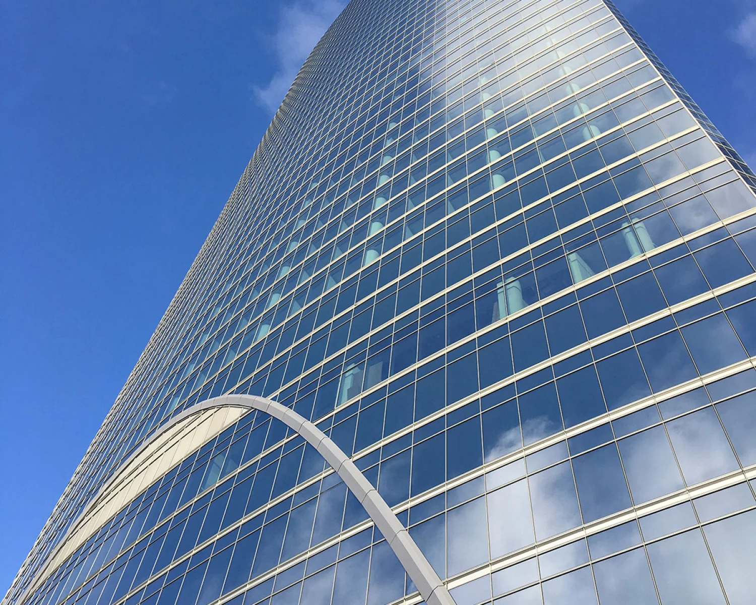 Concrete Make with Arcosa Lightweight Lifts Chicago’s River Point Tower