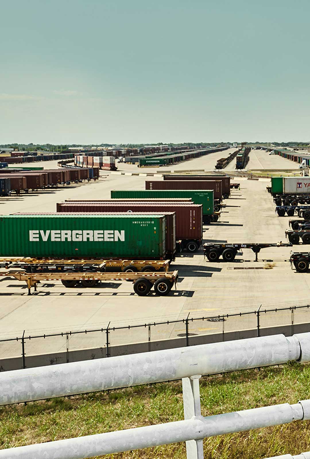 Contractor, Pyramid Constructors, placed material in one continuous pour.