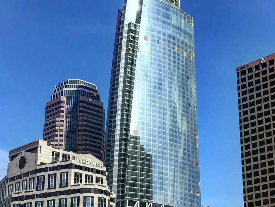 Contractor, Pyramid Constructors, placed material in one continuous pour.