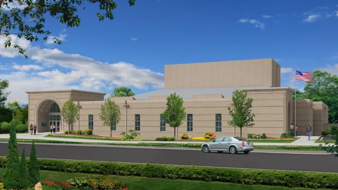 Contractor, Pyramid Constructors, placed material in one continuous pour.