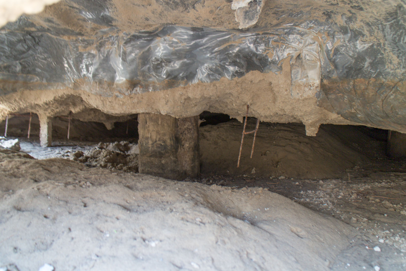 Lightweight aggregate sand stabilizing soil around the home